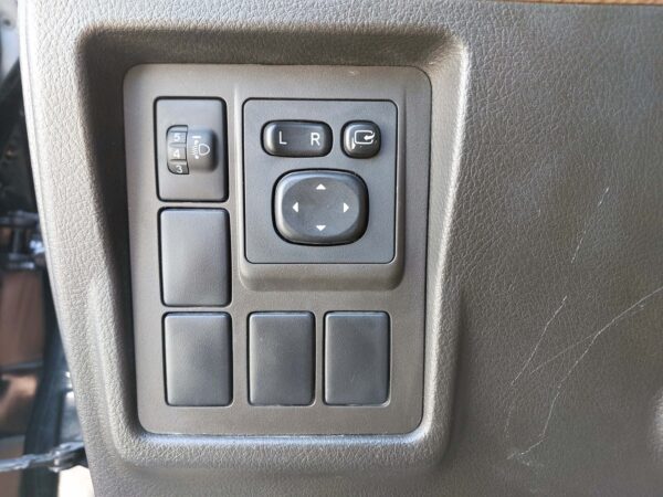 Toyota Prado 2023-Face Lifted (2010) - Image 11