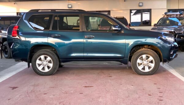 Toyota Prado (2020) - Image 7