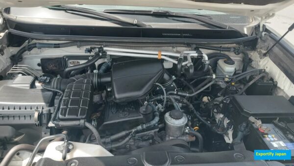 Toyota Land Cruiser Prado TXL - 2011 - Image 6