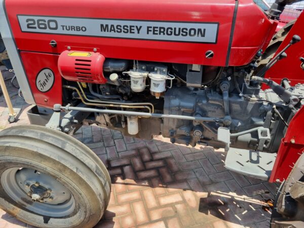 Tractor Mercy Furgosen (2025) - Image 2
