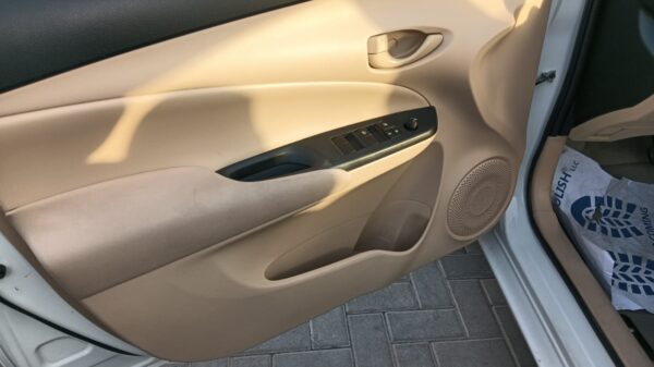 Toyota Yaris Saloon (2019) - Image 7