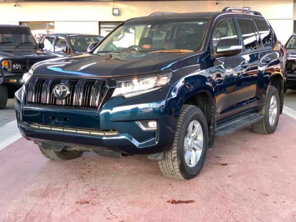 Toyota Prado (2020) - Image 10