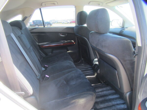 TOYOTA HARRIER (2006) - Image 6