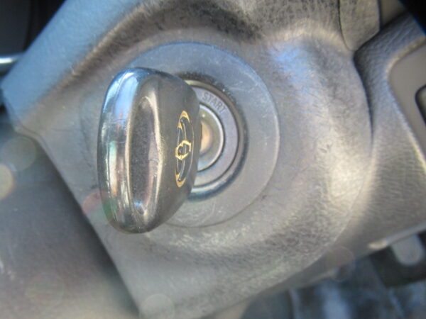 TOYOTA HARRIER (2006) - Image 13