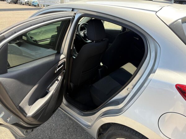MAZDA DEMIO 2018 XD PACKAGE (DIESEL) - Image 14